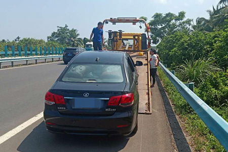 贵州高速公路高速拖车,24小时汽车救援电话